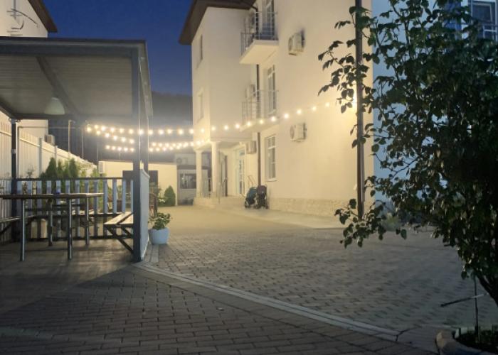 FamilyStories Guest House