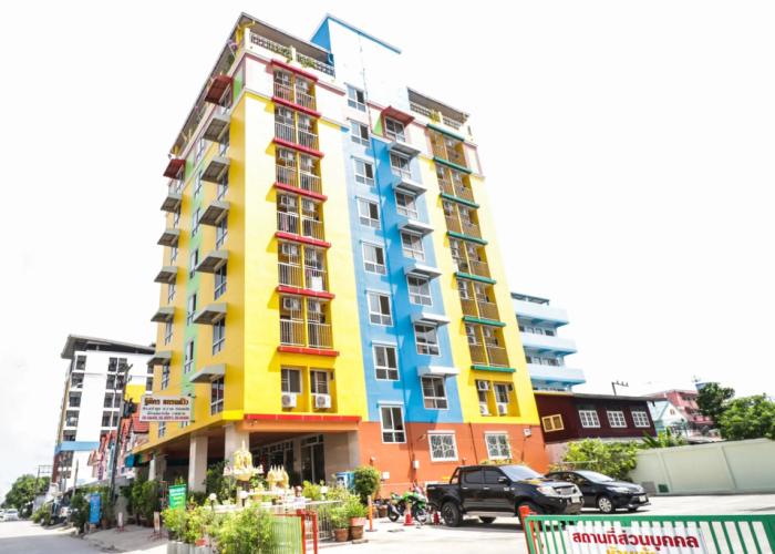 Thitikorn Grandview