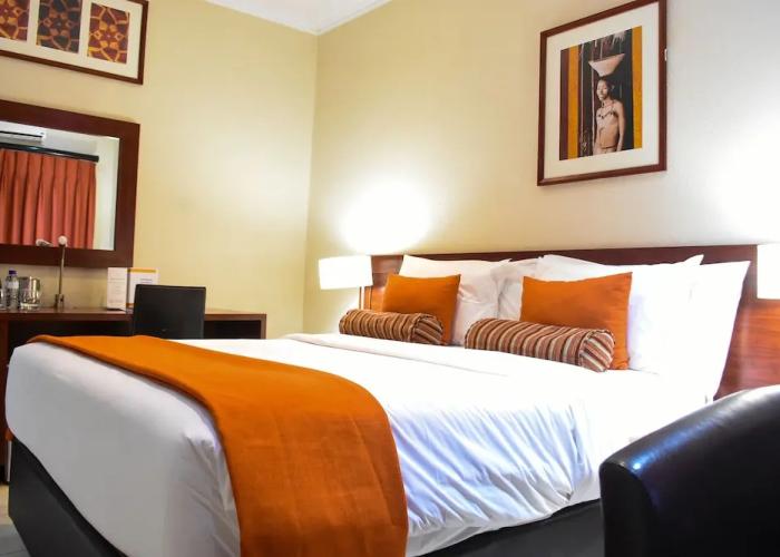 Cresta Botsalo Hotel