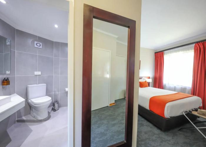 Cresta Botsalo Hotel