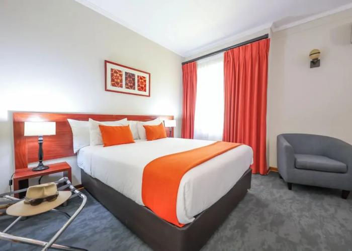 Cresta Botsalo Hotel