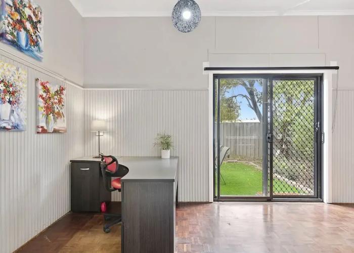 The Gazebo Place - Spacious 4 Bedroom near Murray River