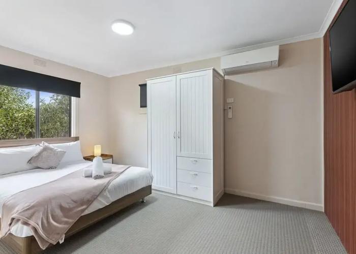 The Gazebo Place - Spacious 4 Bedroom near Murray River