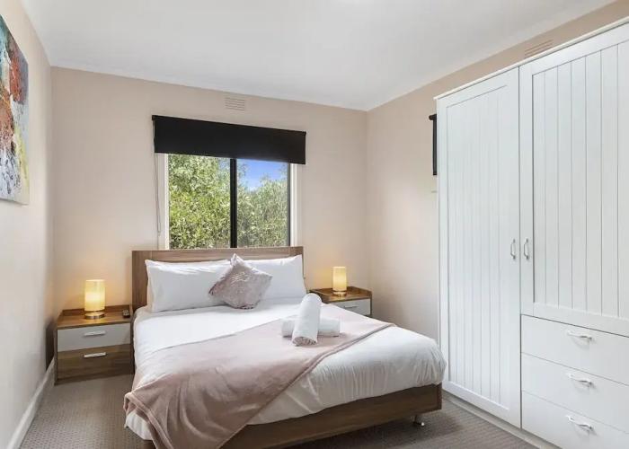 The Gazebo Place - Spacious 4 Bedroom near Murray River