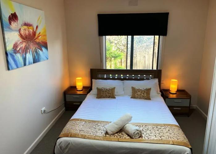 The Gazebo Place - Spacious 4 Bedroom near Murray River