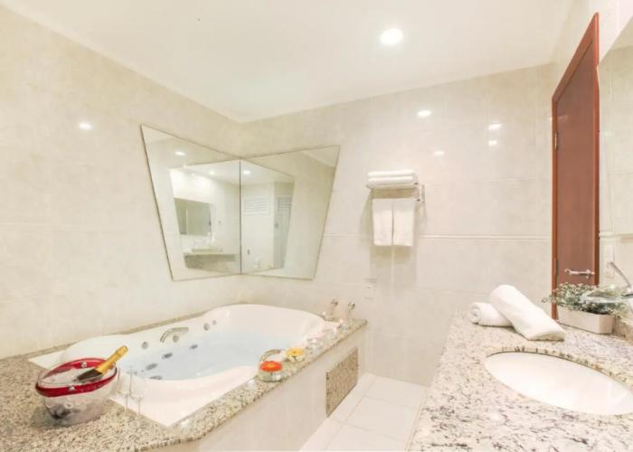 Vinhedo Plaza Hotel