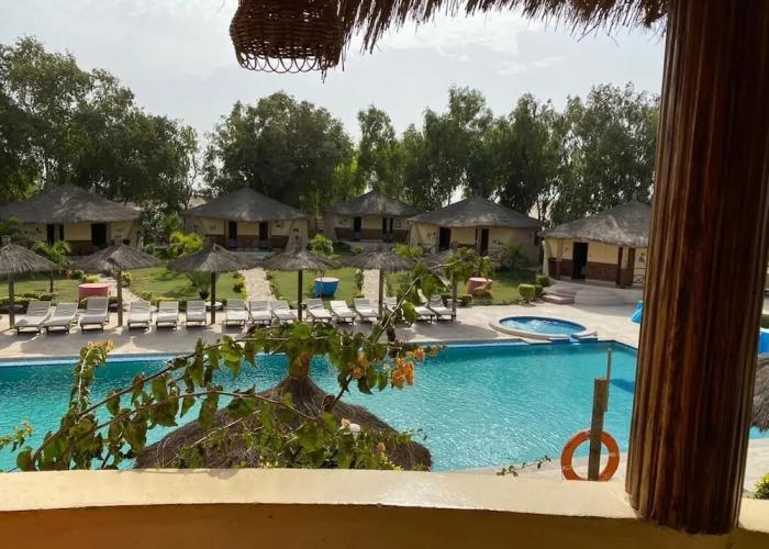 Hotel & Campement du Lac Rose