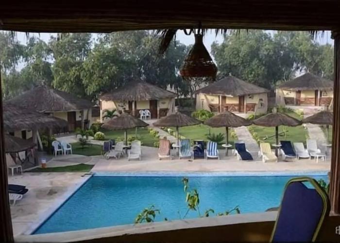 Hotel & Campement du Lac Rose