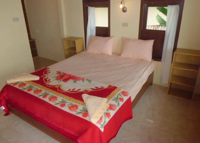 Tuk Tuk Timbul Bungalows