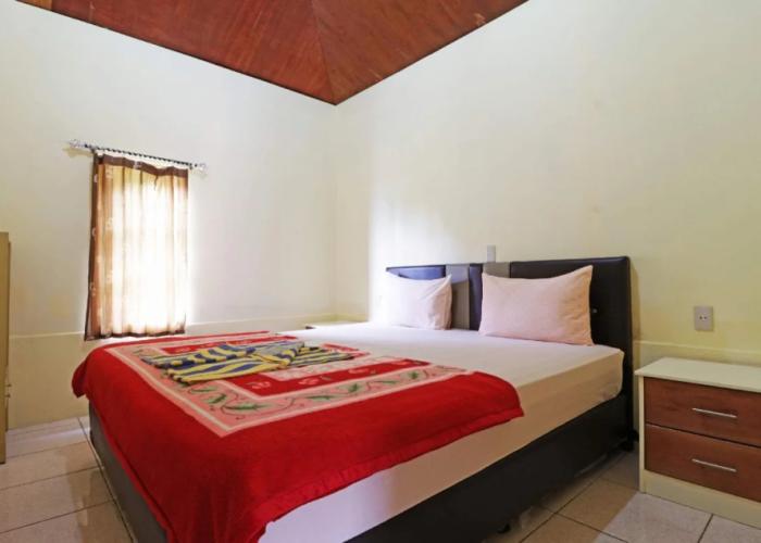 Tuk Tuk Timbul Bungalows