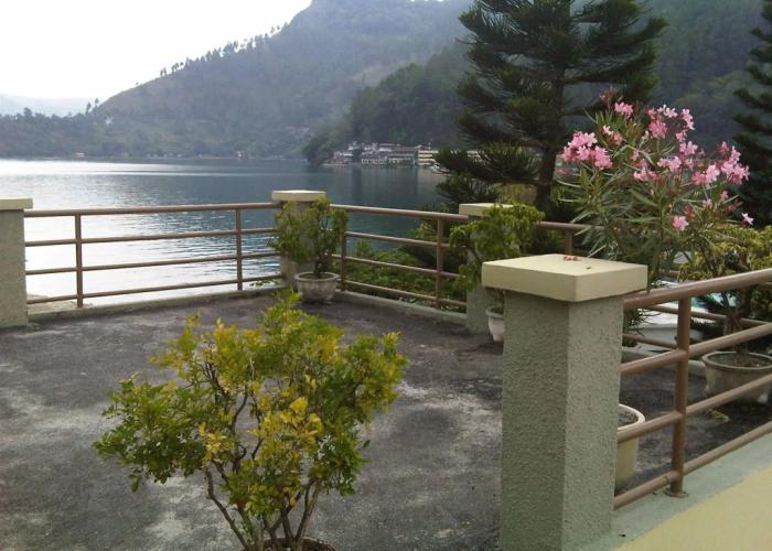 Pandu Lakeside Hotel Parapat - Toba Lake