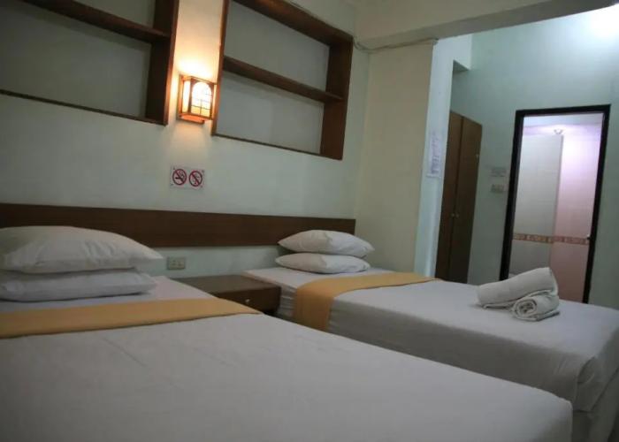 Pandu Lakeside Hotel Parapat - Toba Lake