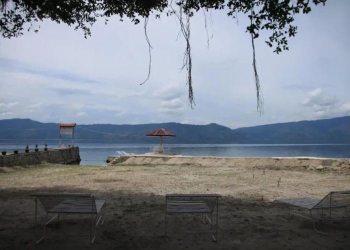 Pandu Lakeside Hotel Tuktuk