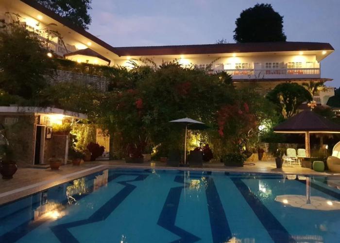 Parapat View Hotel