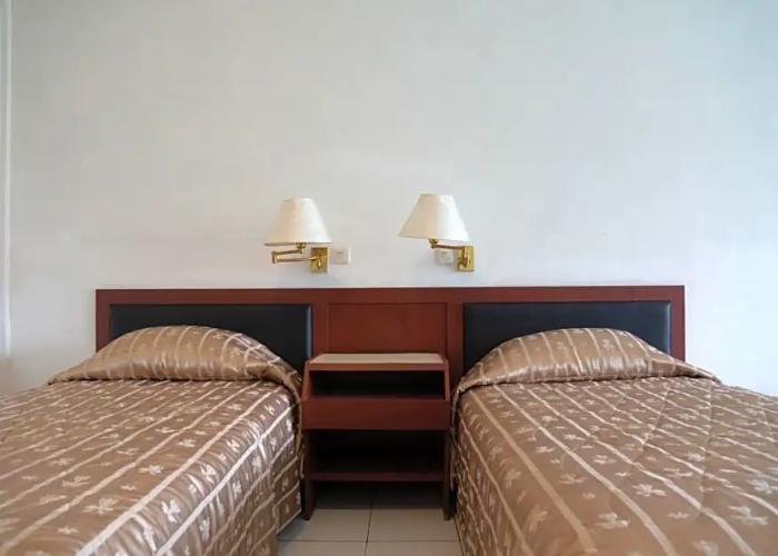 Toledo Inn