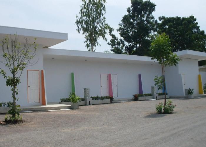 Lake Scene Resort