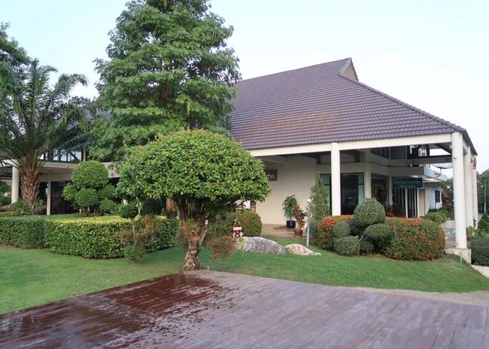 Triple Resort