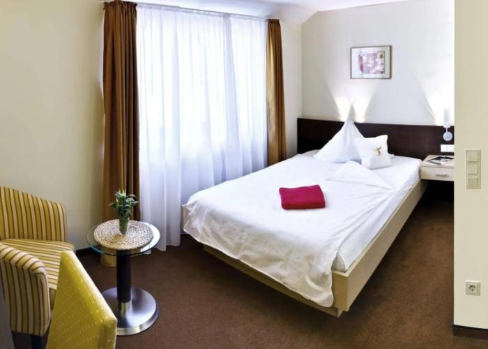 PHÖNIX Hotel