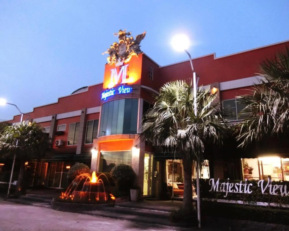 Majestic View Hotel