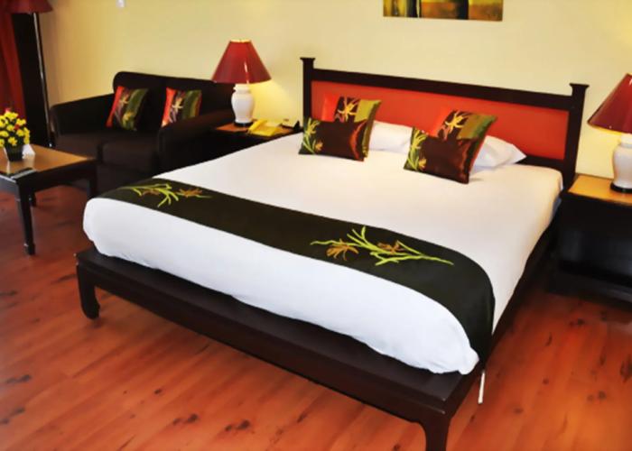 Sir James Resort
