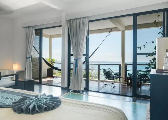 Manta Raya Hotel