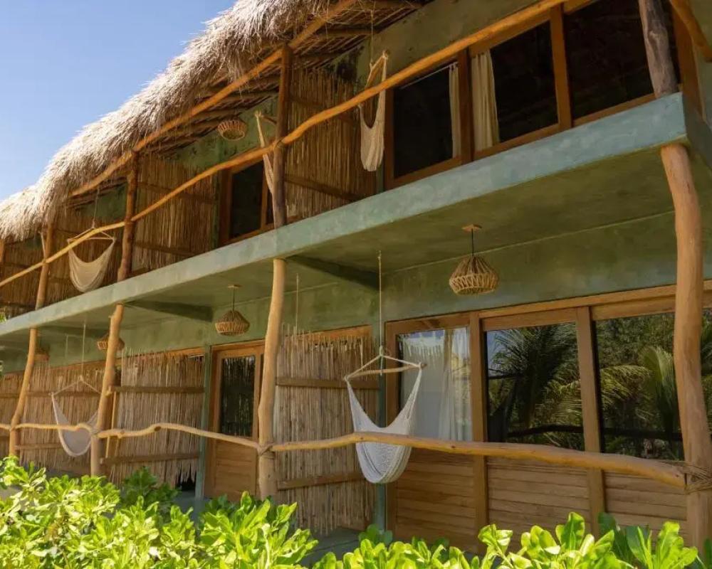 фото Cocos Hotel
