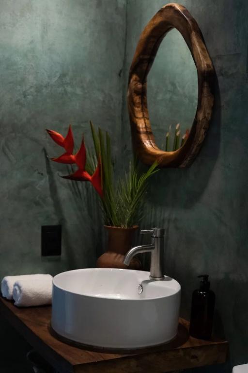 фото Cocos Hotel