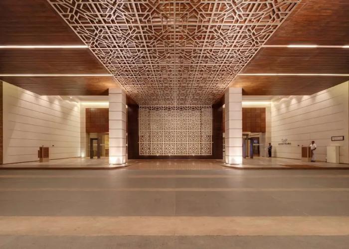 Balaji Sarovar Premiere Solapur