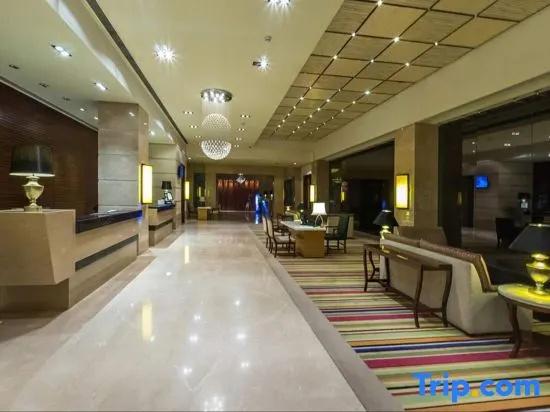Balaji Sarovar Premiere Solapur