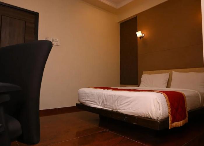 Hotel Center Point