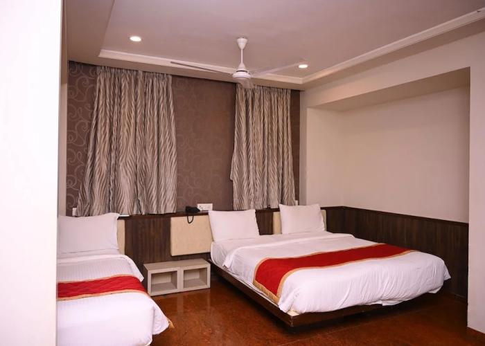 Hotel Center Point