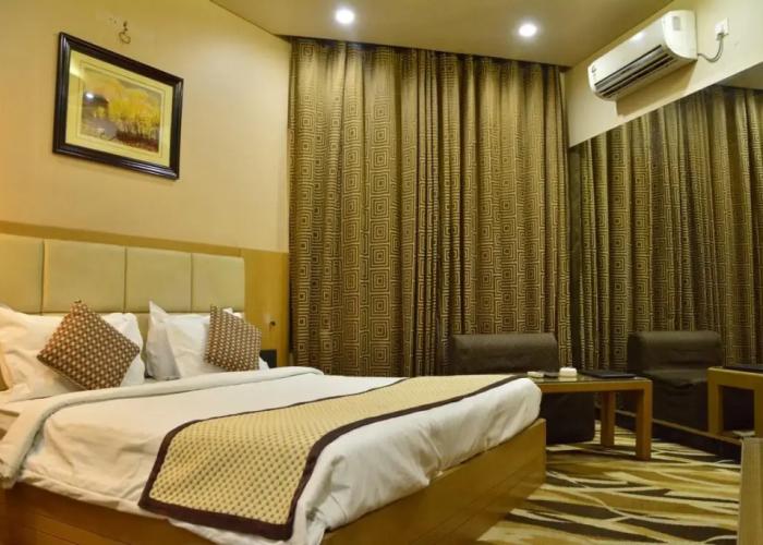 Hotel Surya Executive