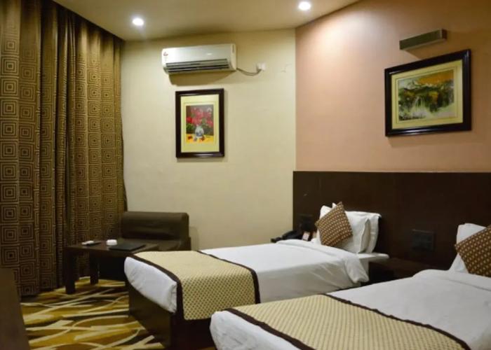 Hotel Surya Executive
