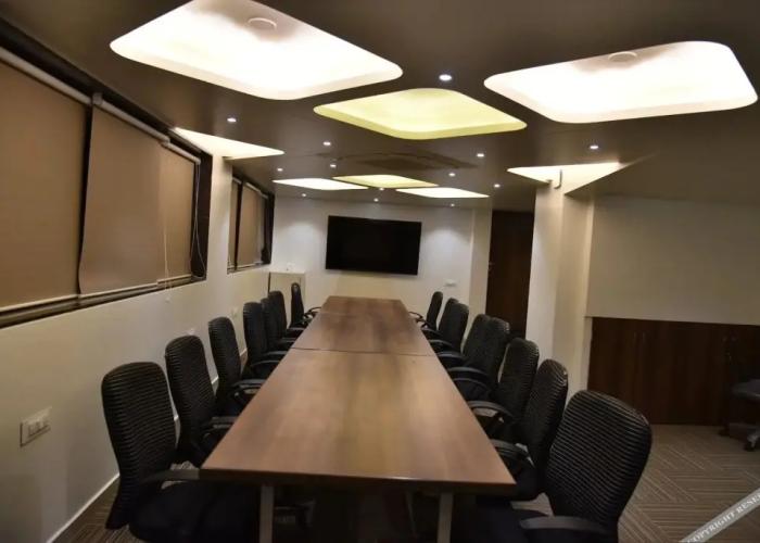 Hotel Pratham
