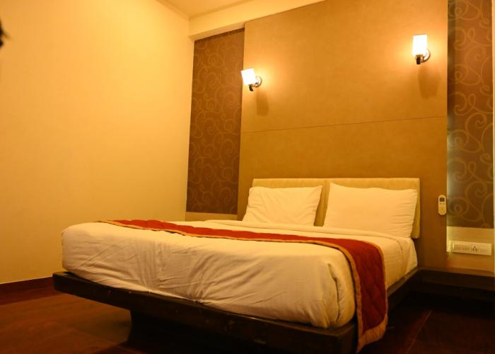 Hotel Center Point