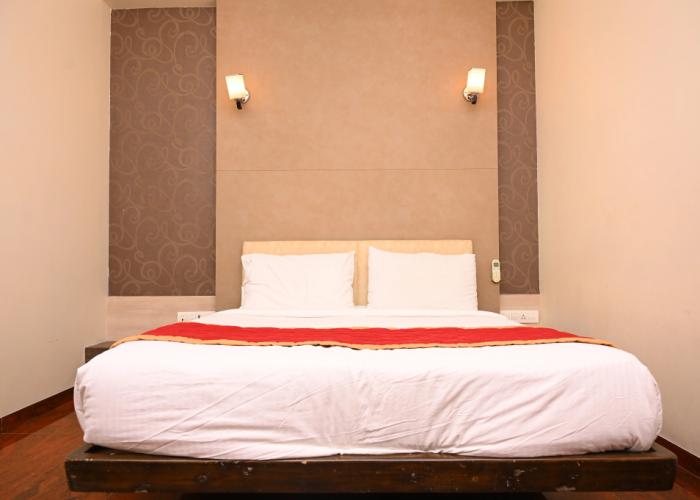 Hotel Center Point