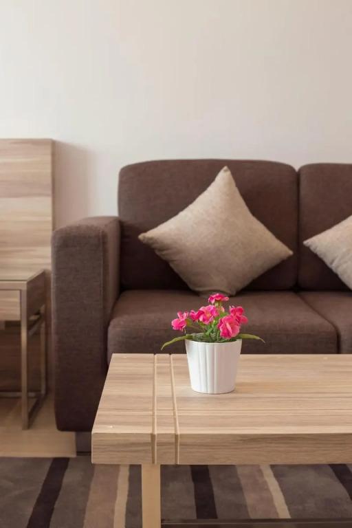 фото The Canal 304