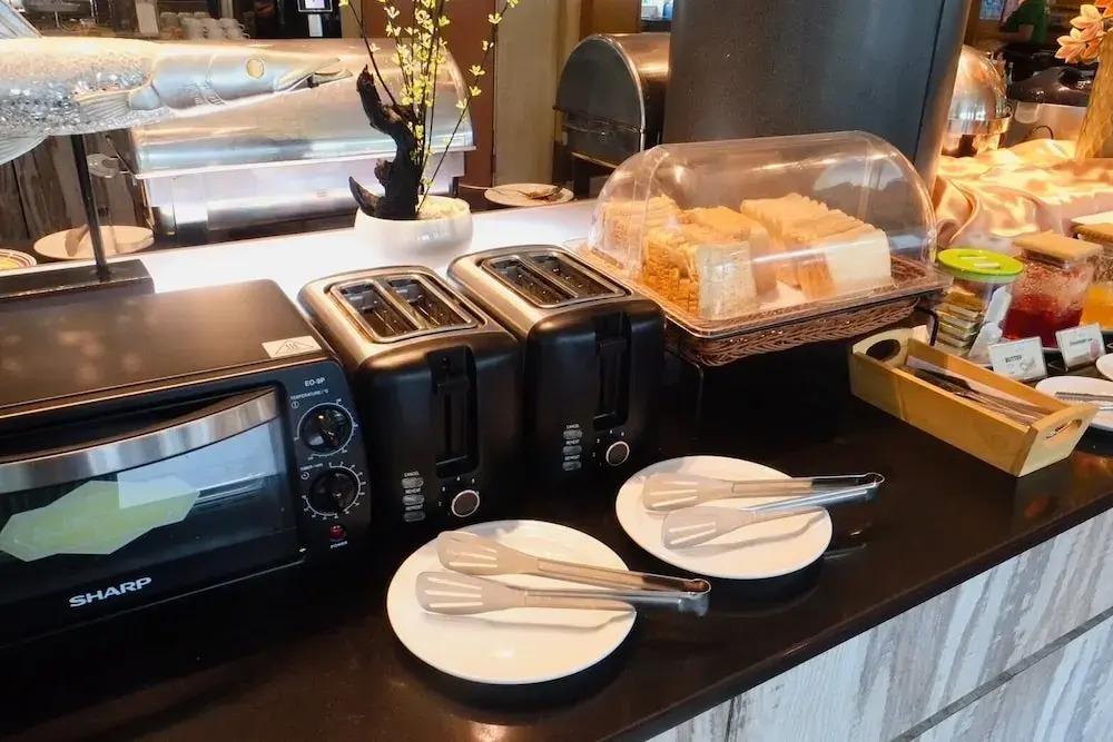 фото Eastpana Executive Residence 304 Prachinburi