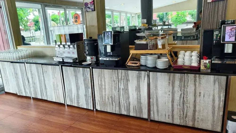 фото Eastpana Executive Residence 304 Prachinburi