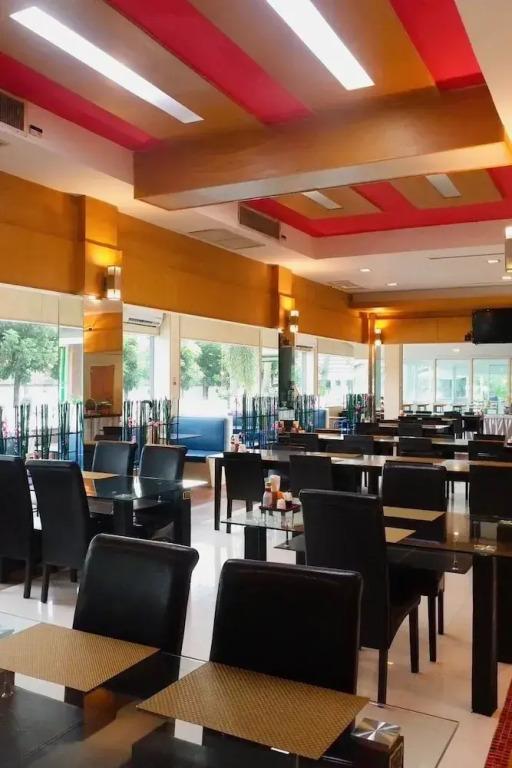 фото Eastpana Executive Residence 304 Prachinburi