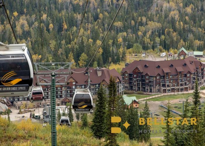 Glacier Mountaineer Lodge