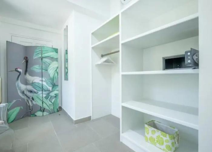 La Perla Bianca - 1 BR Beachfront Luxury Villa Offering Utmost Privacy