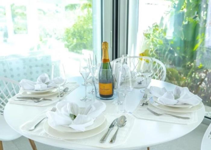 La Perla Bianca - 1 BR Beachfront Luxury Villa Offering Utmost Privacy