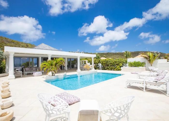 La Perla Classic- 1 BR Beachfront Luxury Villa