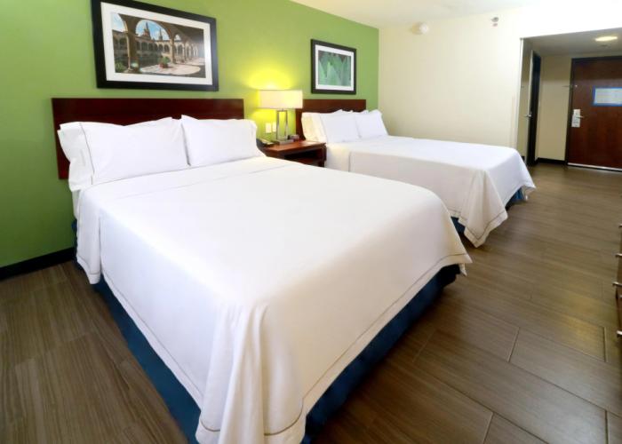 Holiday Inn Express Guadalajara Aeropuerto by IHG