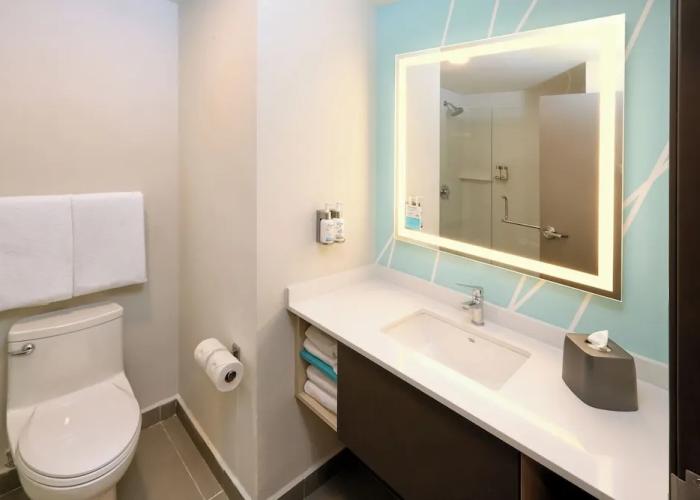 avid hotel Guadalajara Aeropuerto Norte by IHG