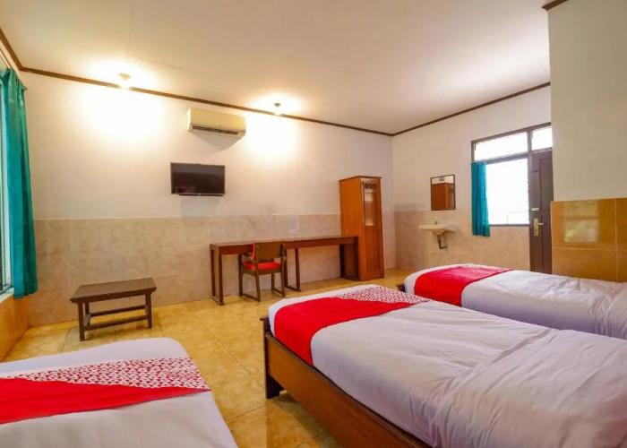OYO 2855 Sartika Hotel Pati