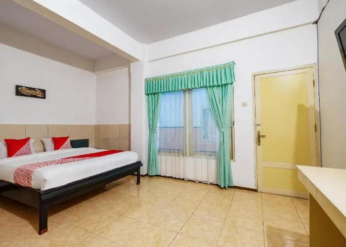 OYO 2855 Sartika Hotel Pati