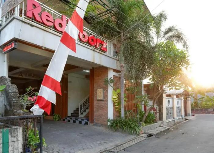 RedDoorz Syariah near Menara Kudus