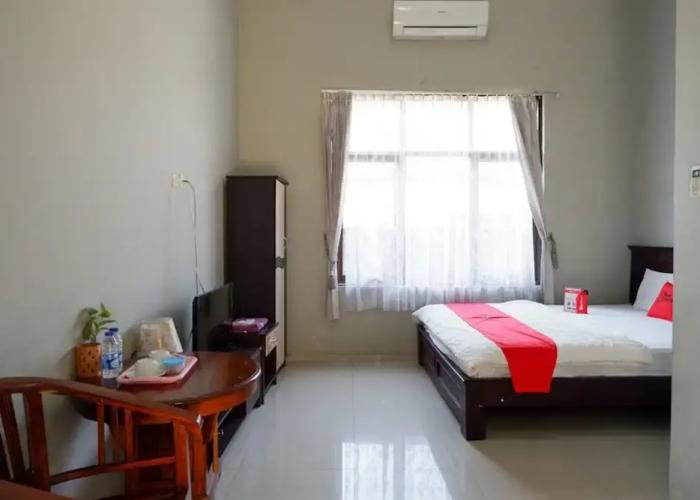 RedDoorz Syariah near Menara Kudus